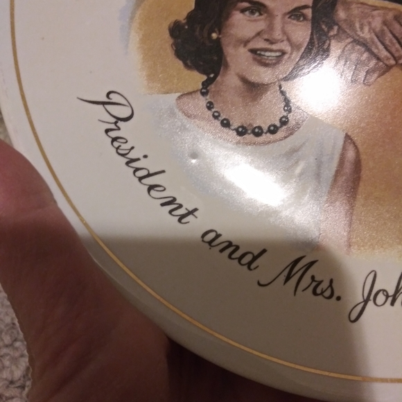 3/$18 Vintage President & Mrs. John F. Kennedy Plate - Picture 4 of 5